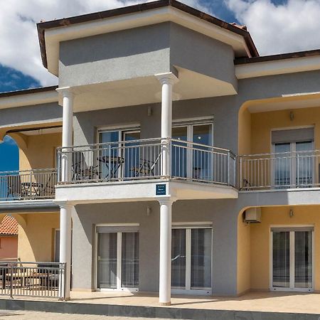 Apartmani Dea Crikvenica Εξωτερικό φωτογραφία