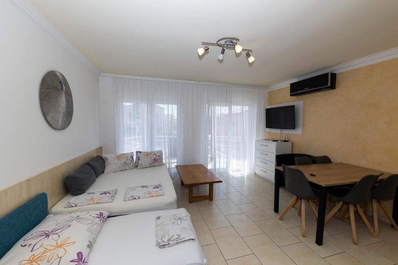 Apartmani Dea Crikvenica Εξωτερικό φωτογραφία