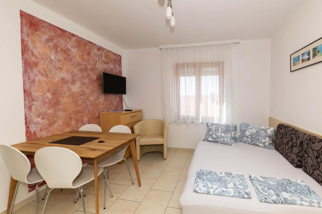 Apartmani Dea Crikvenica Εξωτερικό φωτογραφία