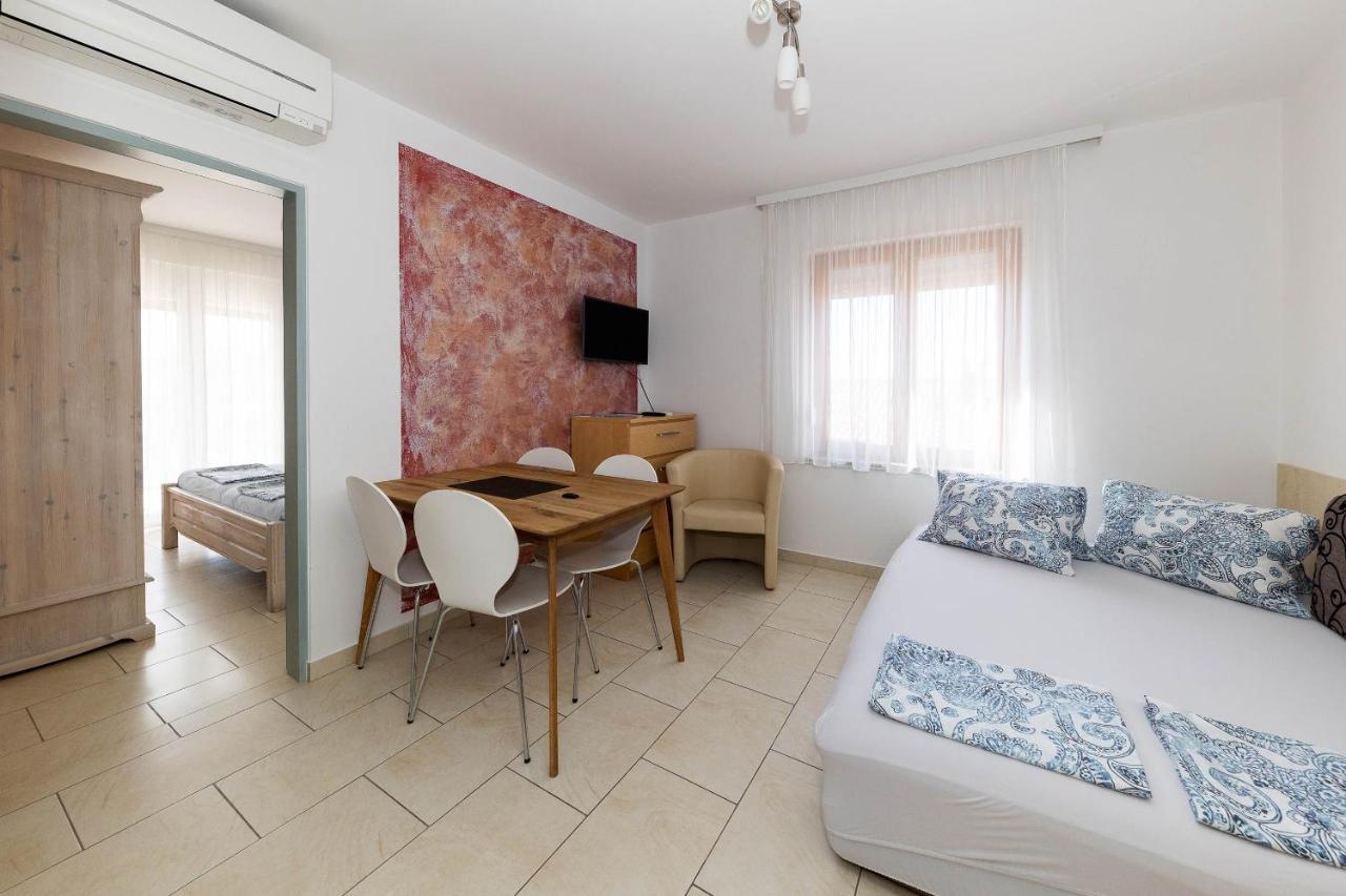 Apartmani Dea Crikvenica Εξωτερικό φωτογραφία