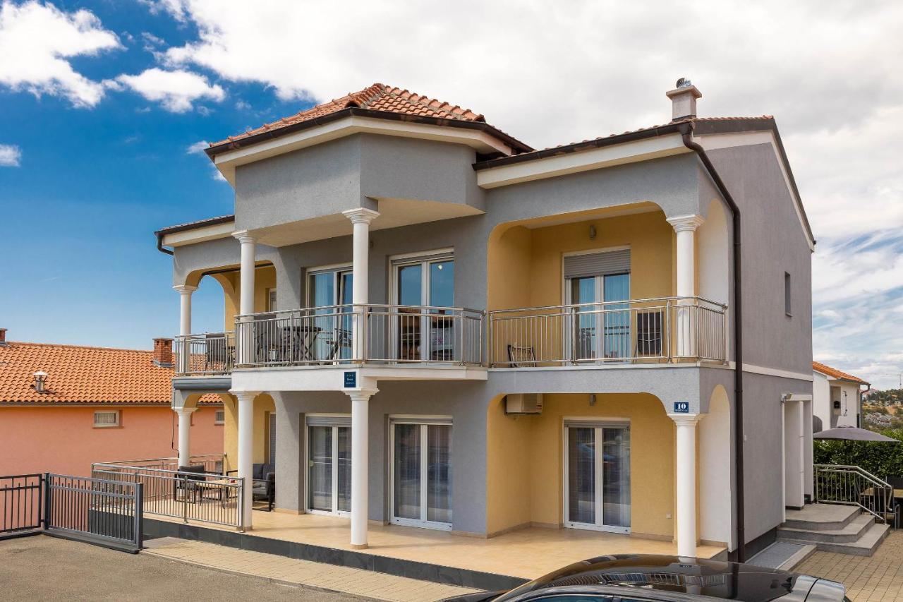 Apartmani Dea Crikvenica Εξωτερικό φωτογραφία