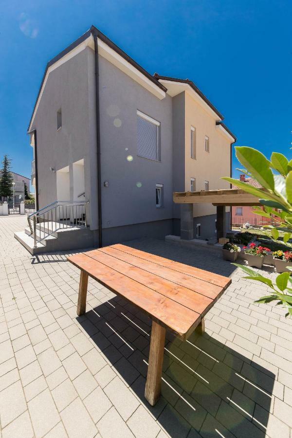 Apartmani Dea Crikvenica Εξωτερικό φωτογραφία